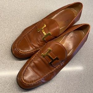 Hermes loaffers size 38.5 (rust color)
